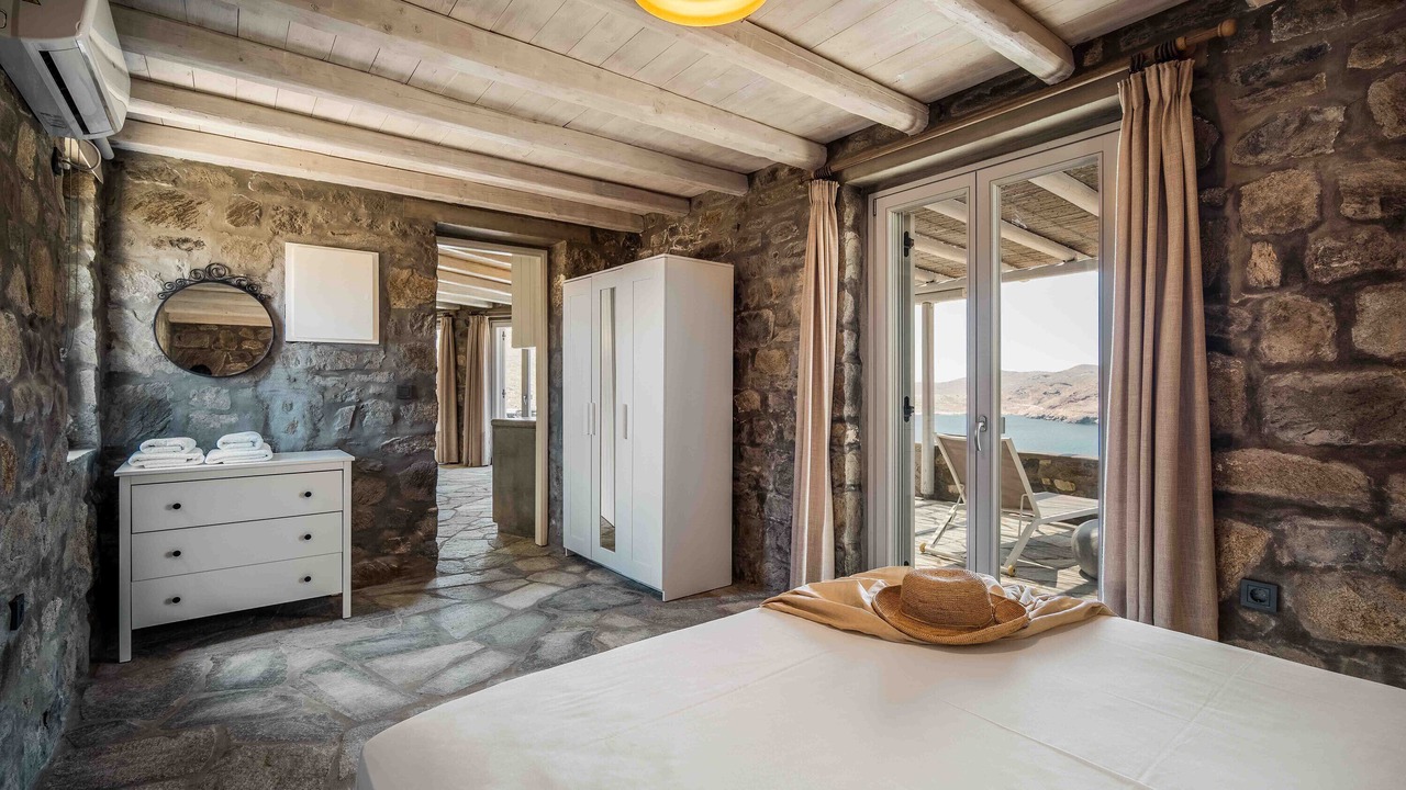 Photo of Bedroom in Serifos