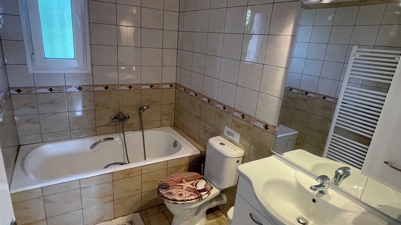 Photo of Bathroom in Lakithra