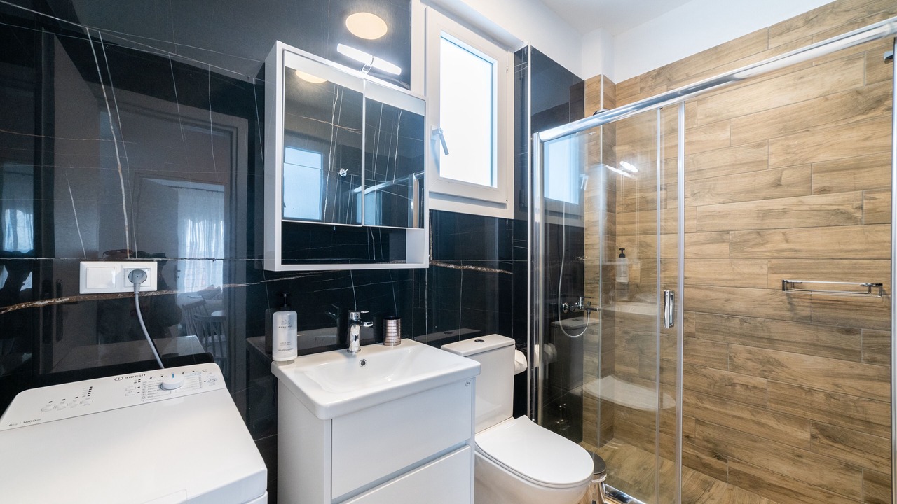 Photo of Bathroom in Ofrinion