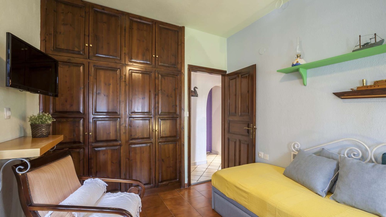 Photo of Bedroom in Paradhisos
