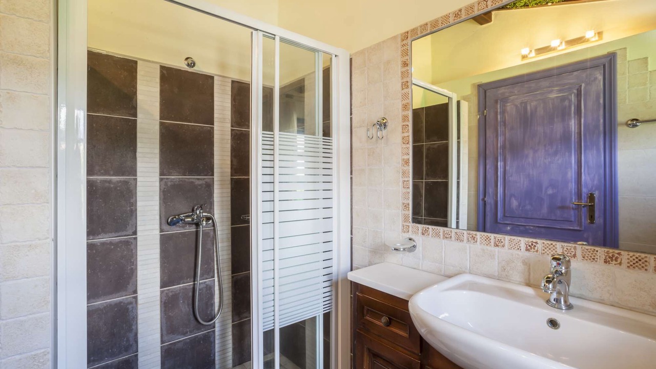 Photo of Bathroom in Paradhisos