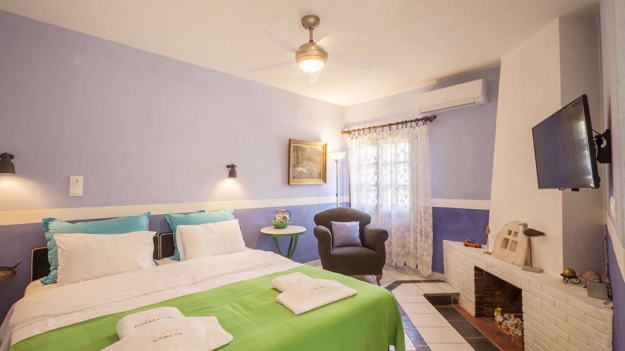 Photo of Bedroom in Paradhisos