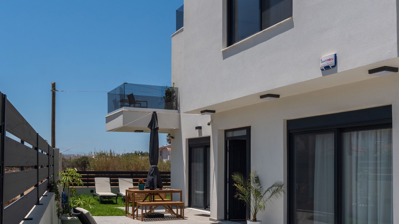 Photo of Patio Balcony in Gournai