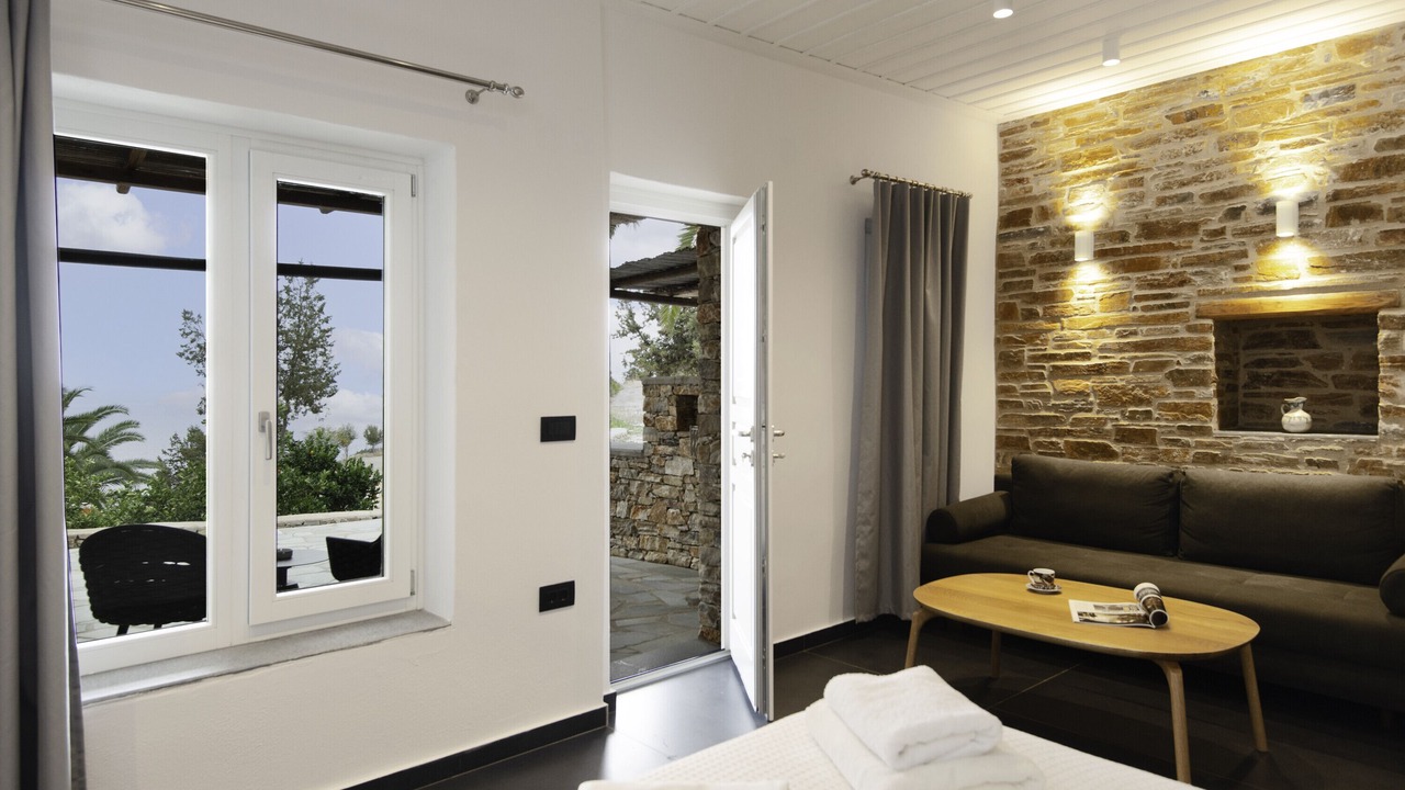 Photo of Bedroom in Platis Gialos