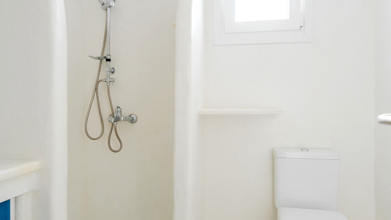 Photo of Bathroom in Aliki