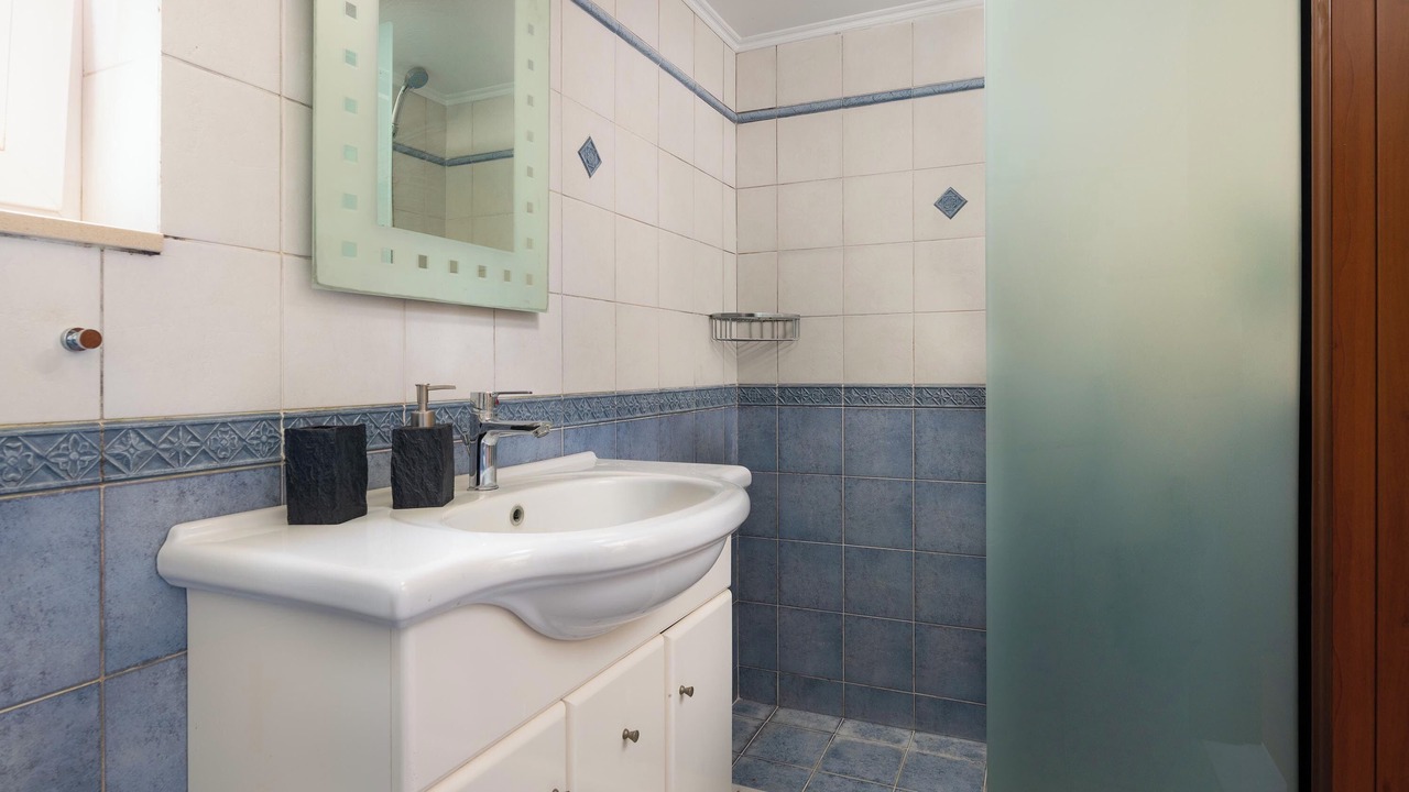Photo of Bathroom in Asgourou