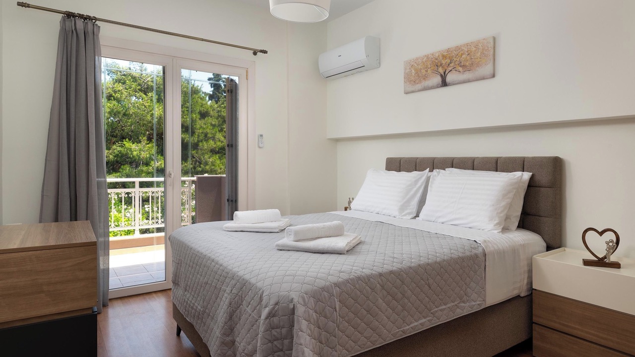 Photo of Bedroom in Asgourou