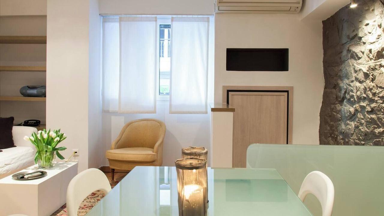 Photo of Livingroom in Exarhia