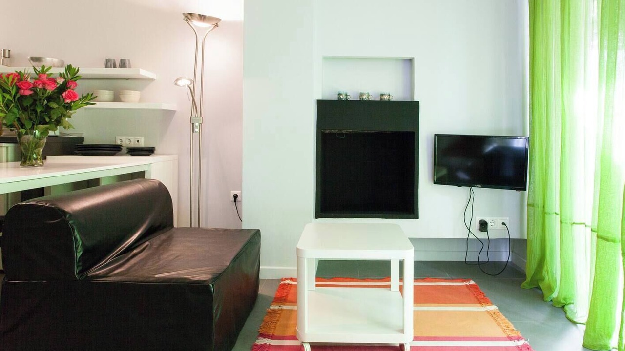 Photo of Livingroom in Exarhia