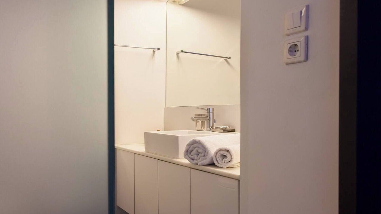 Photo of Bathroom in Exarhia