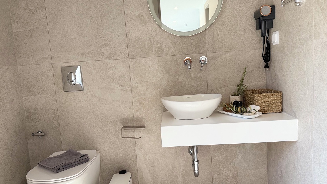 Photo of Bathroom in Megala Chorafia
