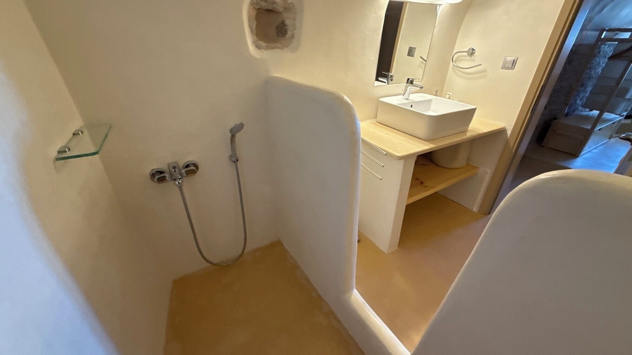 Photo of Bathroom in Omales