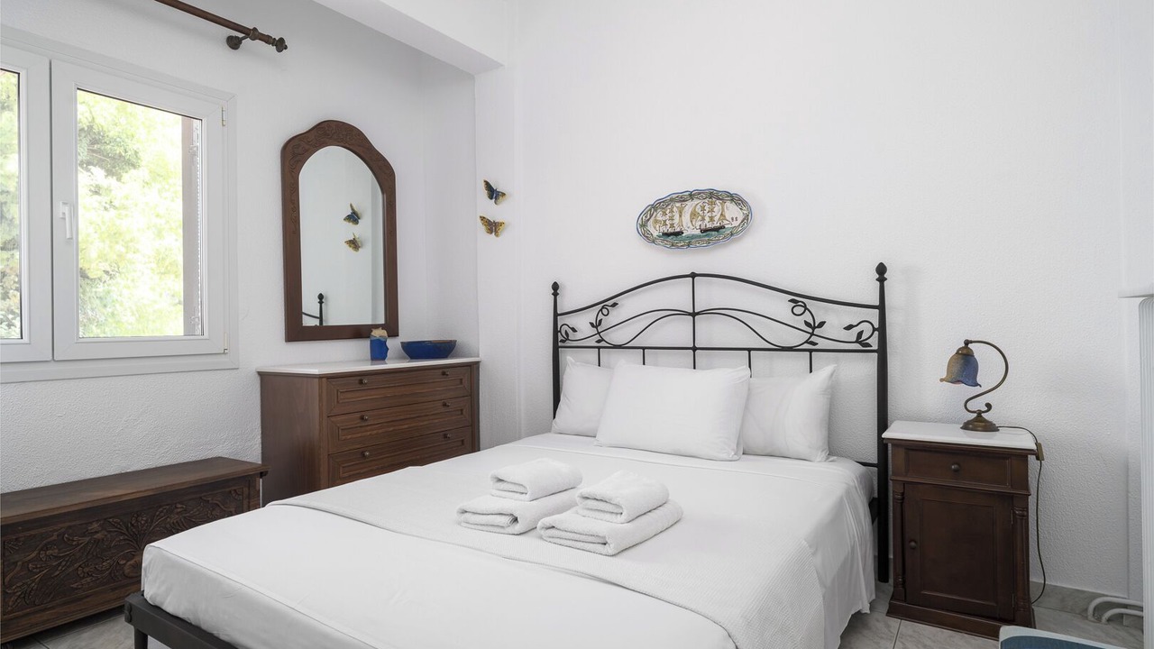 Photo of Bedroom in Polichrono
