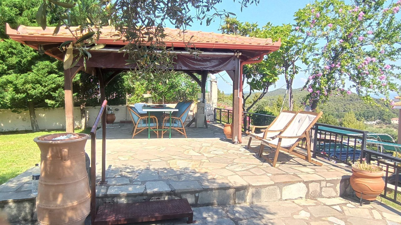 Photo of Outdoor in Elia