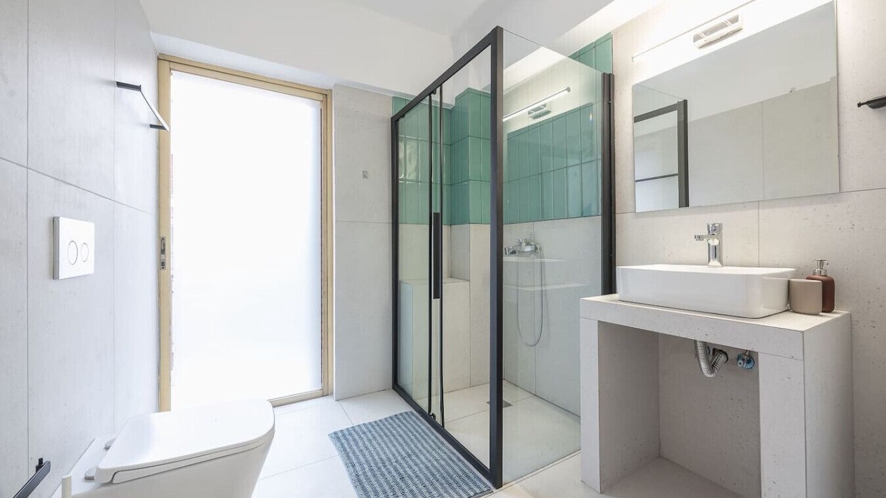 Photo of Bathroom in Exarhia