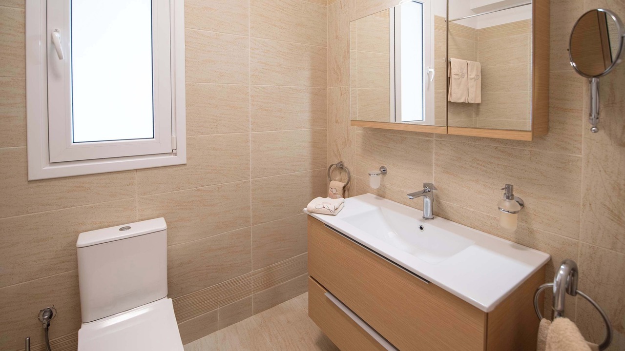 Photo of Bathroom in Kato Diminio