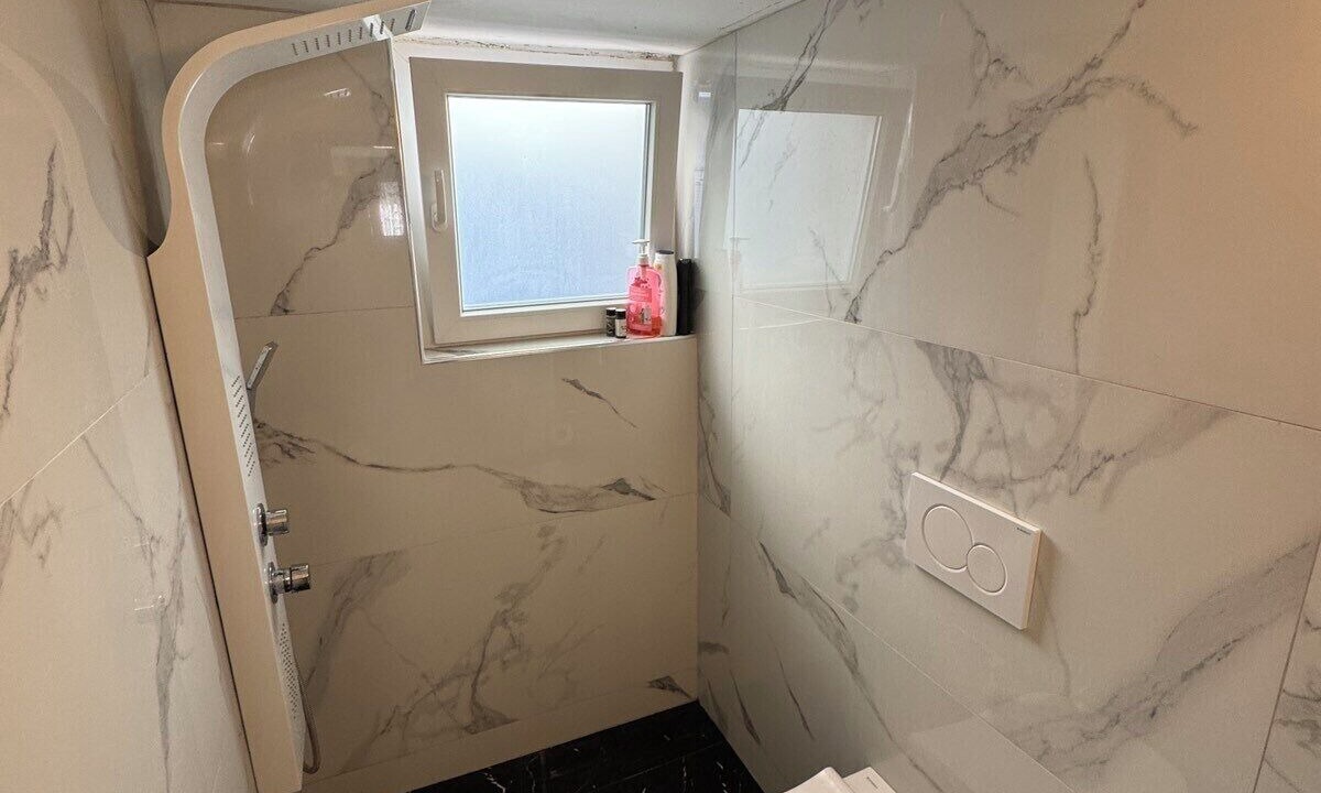 Photo of Bathroom in Alimos