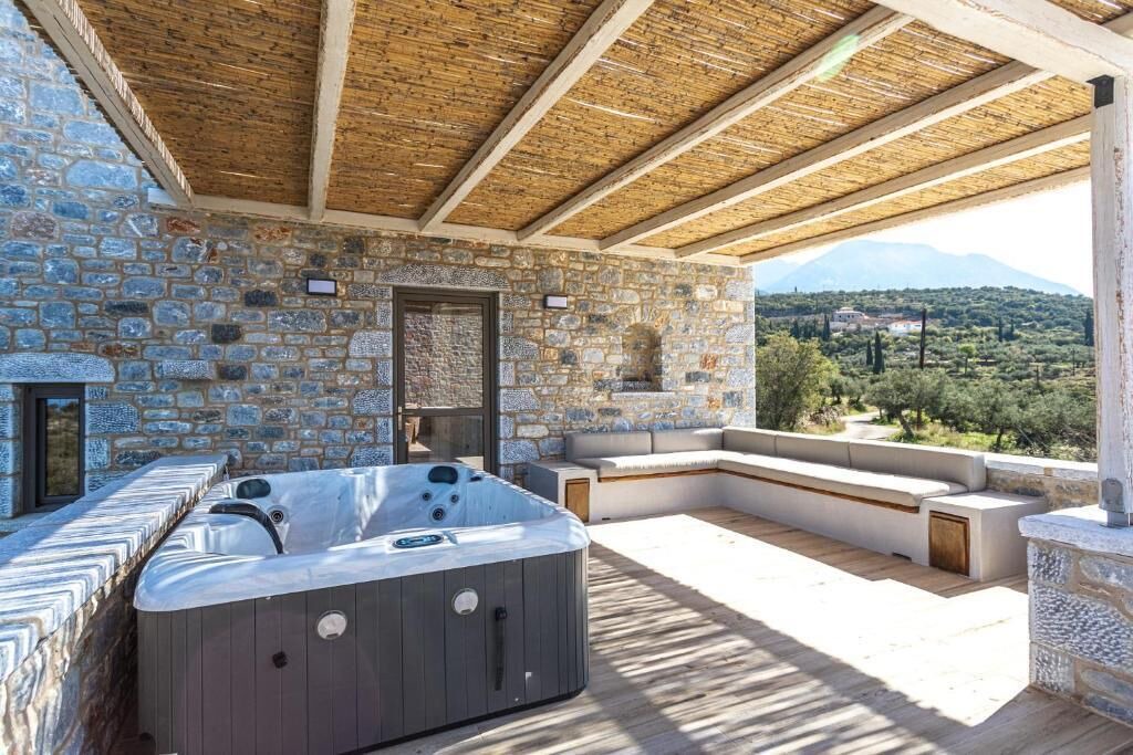 Photo of Patio Balcony in Kardamyli