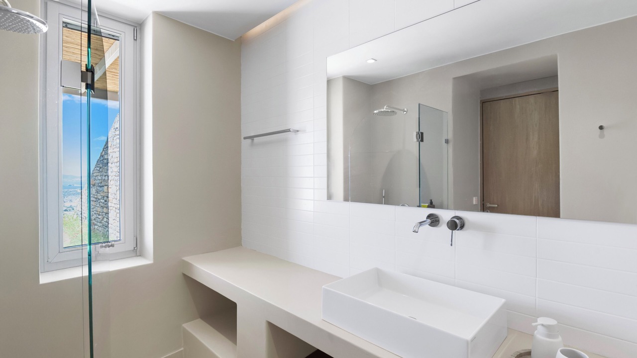 Photo of Bathroom in Paros