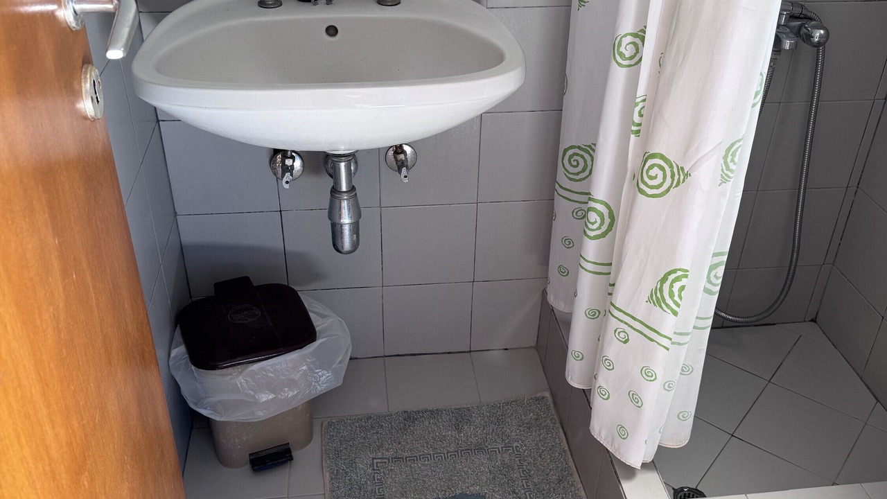 Photo of Bathroom in Pisses