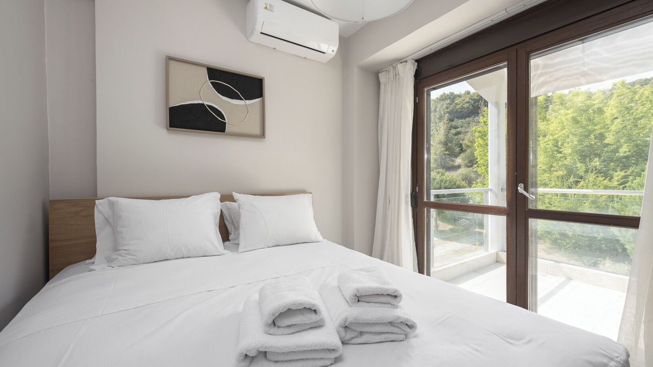 Photo of Bedroom in Sithonia