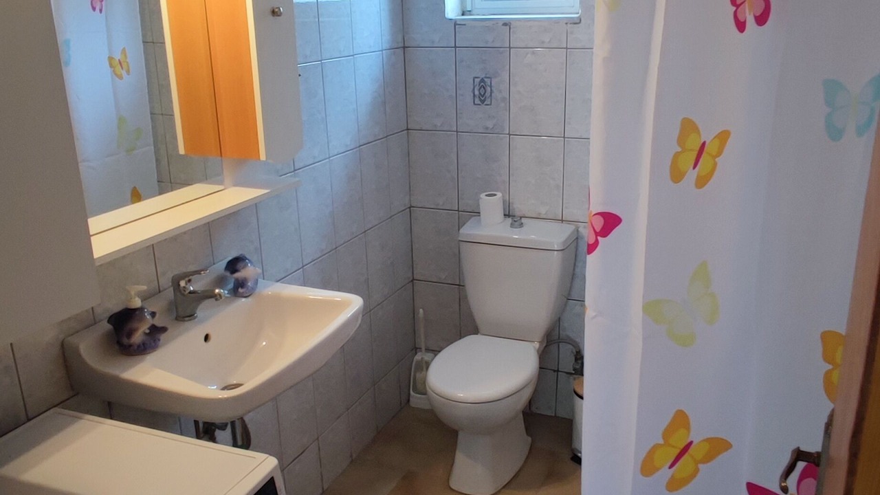 Photo of Bathroom in Almiros