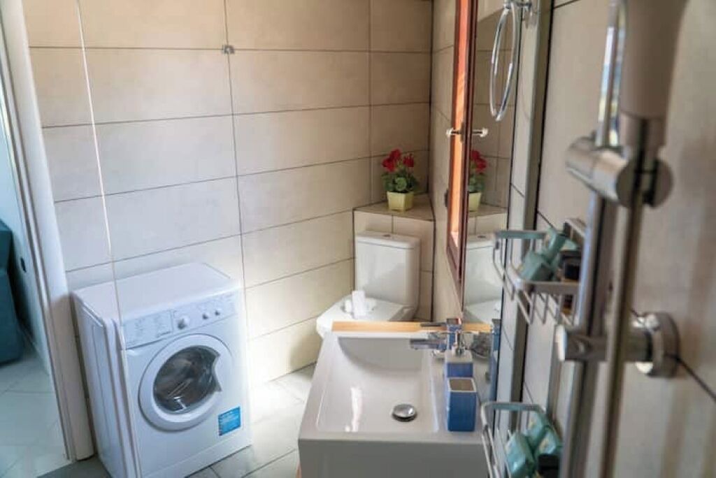 Photo of Bathroom in Korfalonas