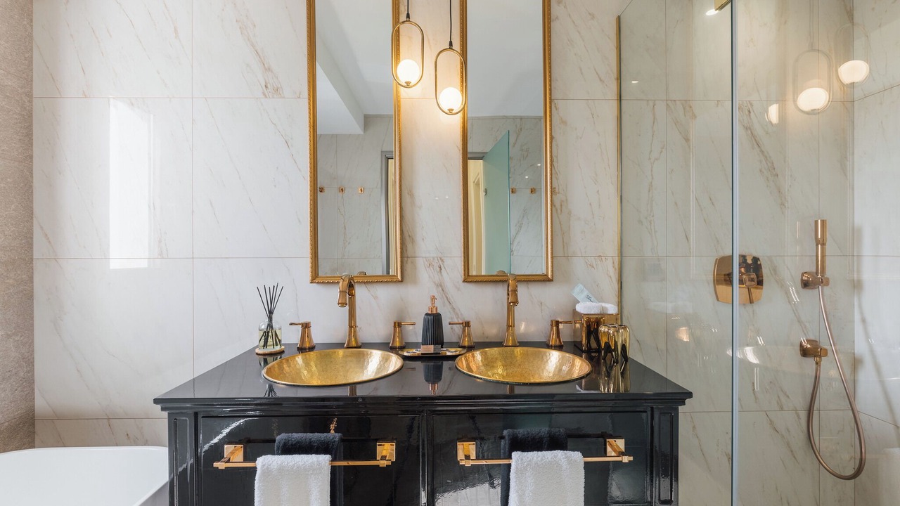 Photo of Bathroom in Neromilos