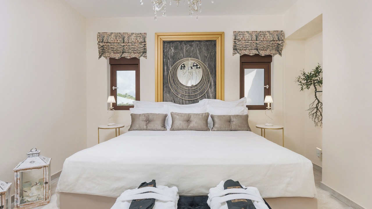 Photo of Bedroom in Neromilos