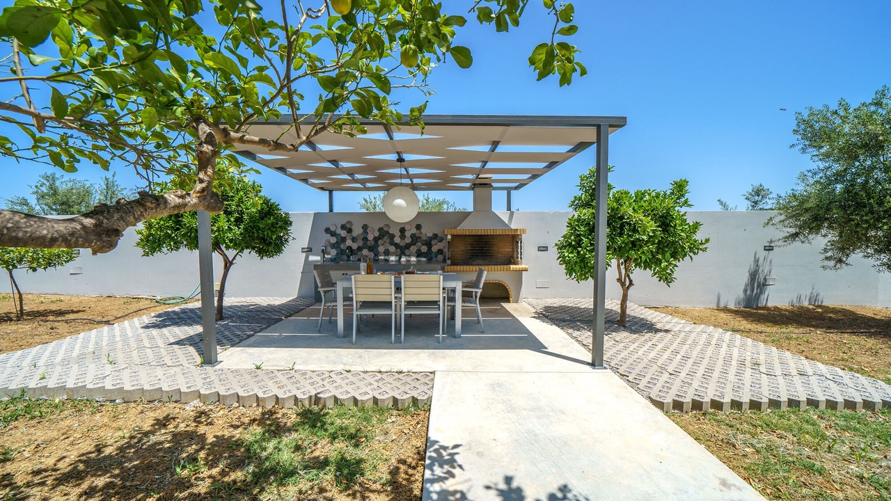 Photo of Outdoor in Perama
