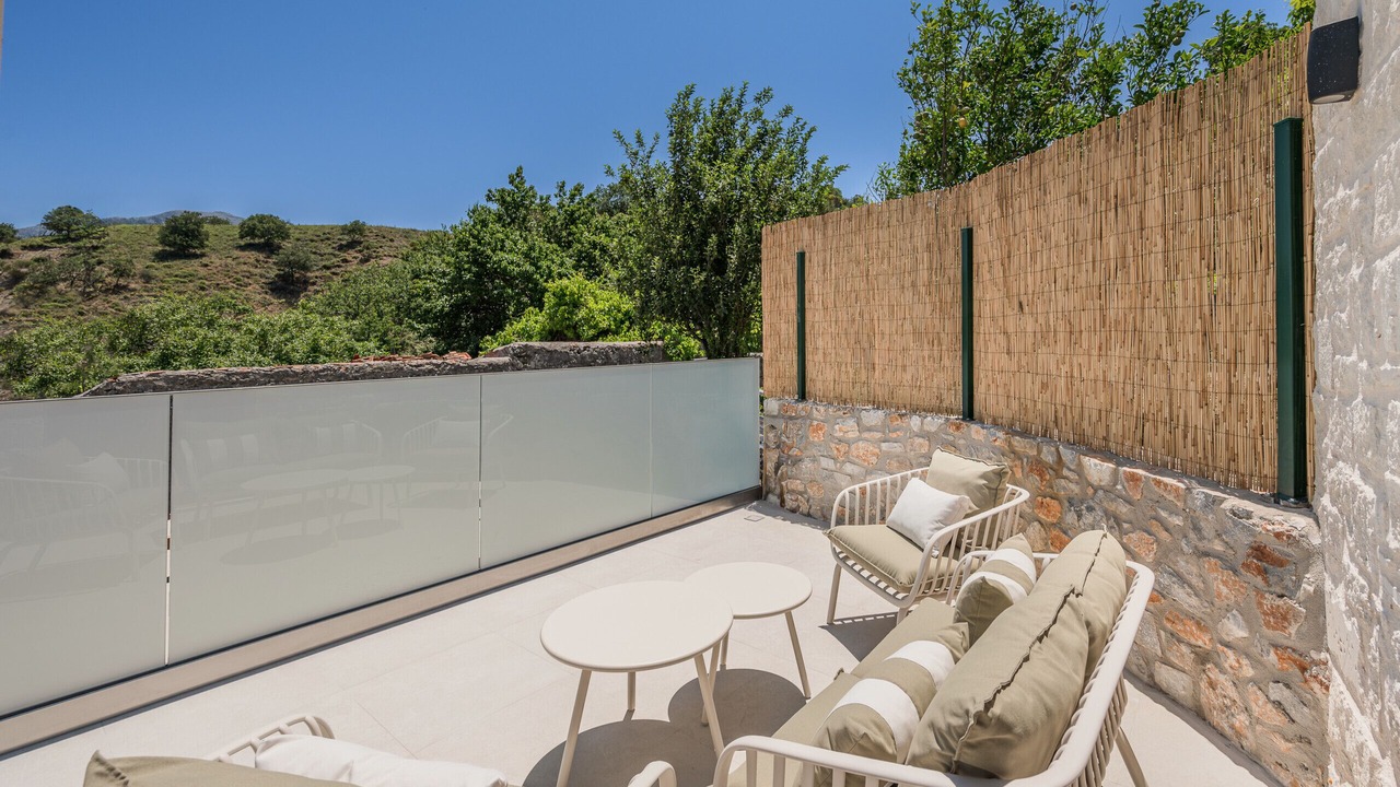 Photo of Patio Balcony in Karinai