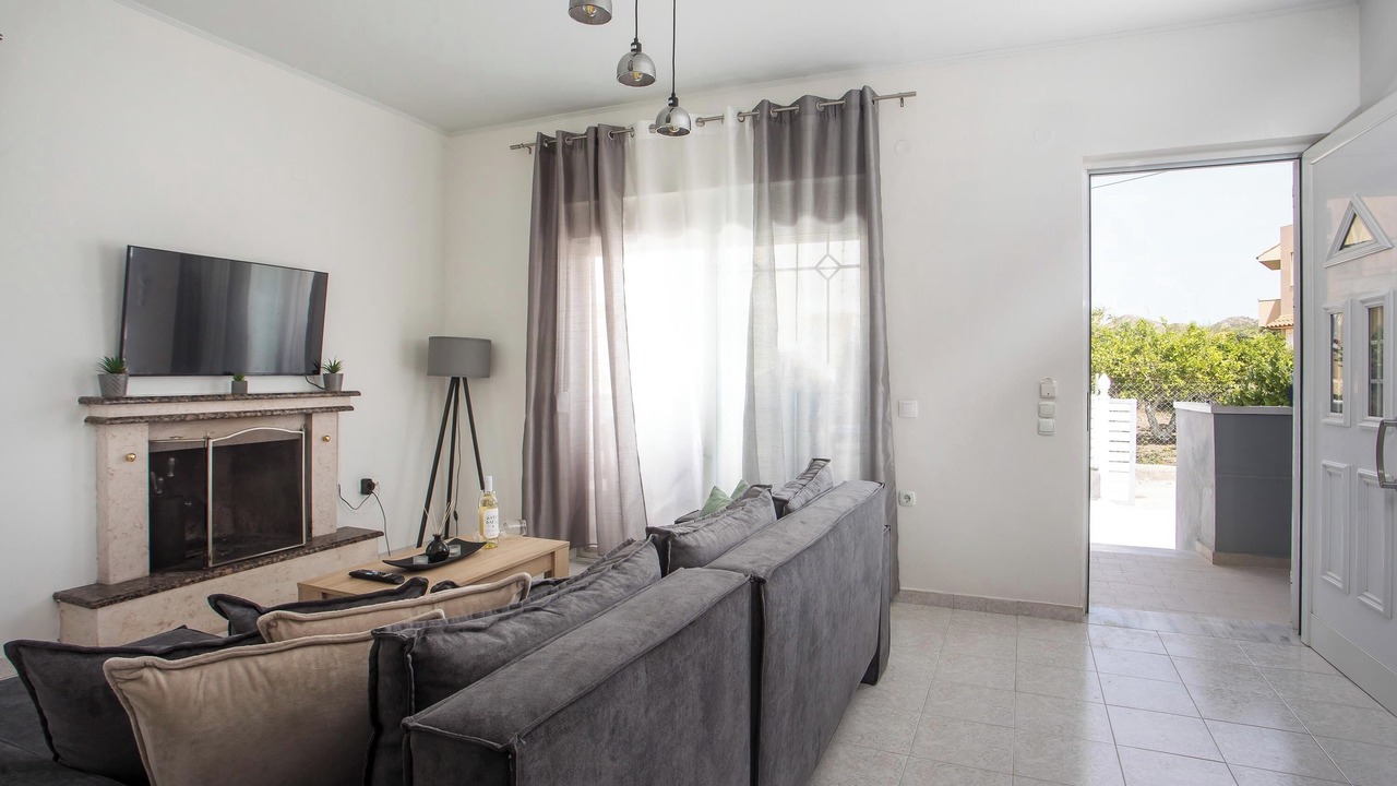 Photo of Livingroom in South Rhodes