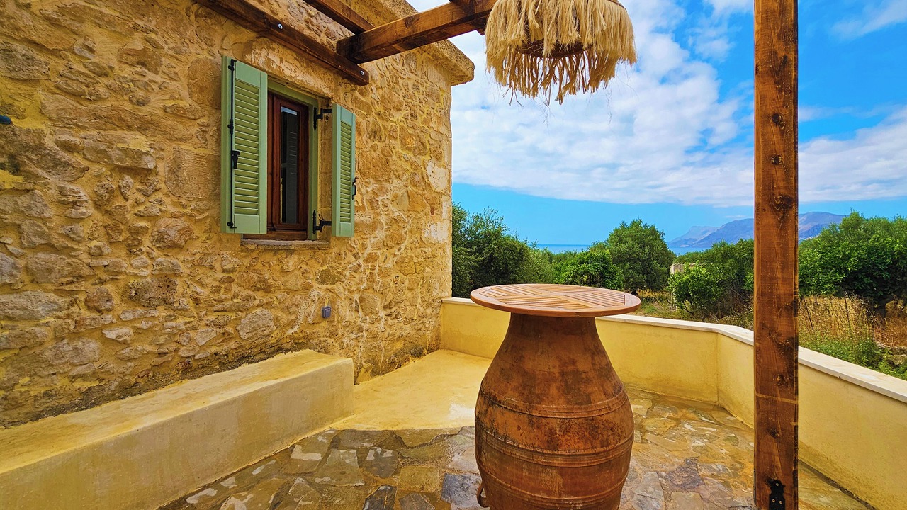 Photo of Patio Balcony in Drapanias