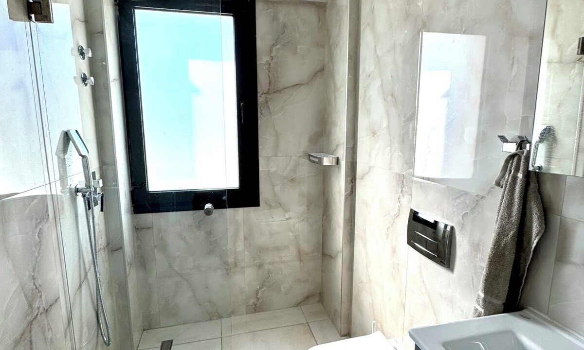 Photo of Bathroom in Neoi Epivates