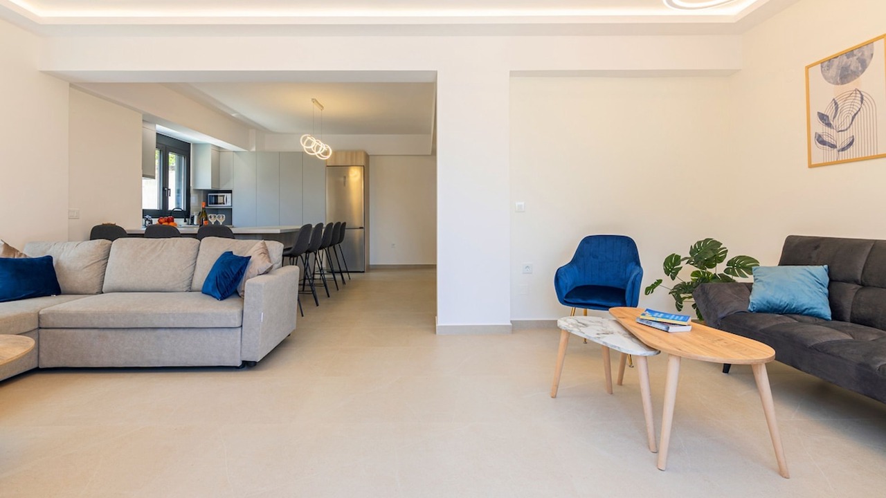 Photo of Livingroom in Gouvai