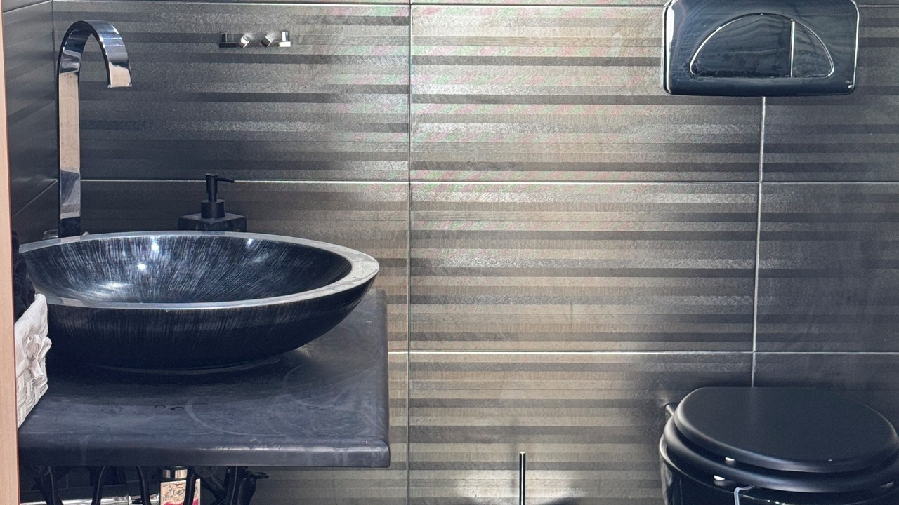 Photo of Bathroom in Loutropyrgos