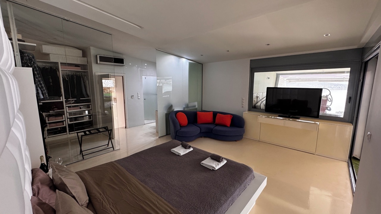 Photo of Bedroom in Loutropyrgos