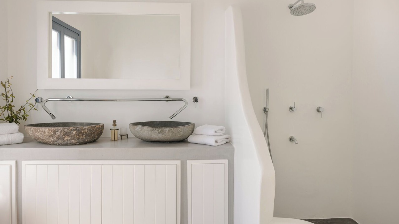 Photo of Bathroom in Aliki