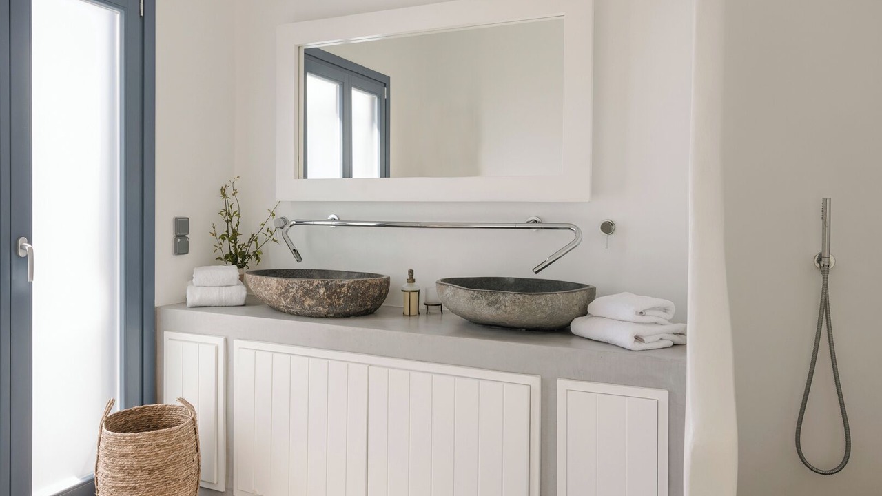 Photo of Bathroom in Aliki