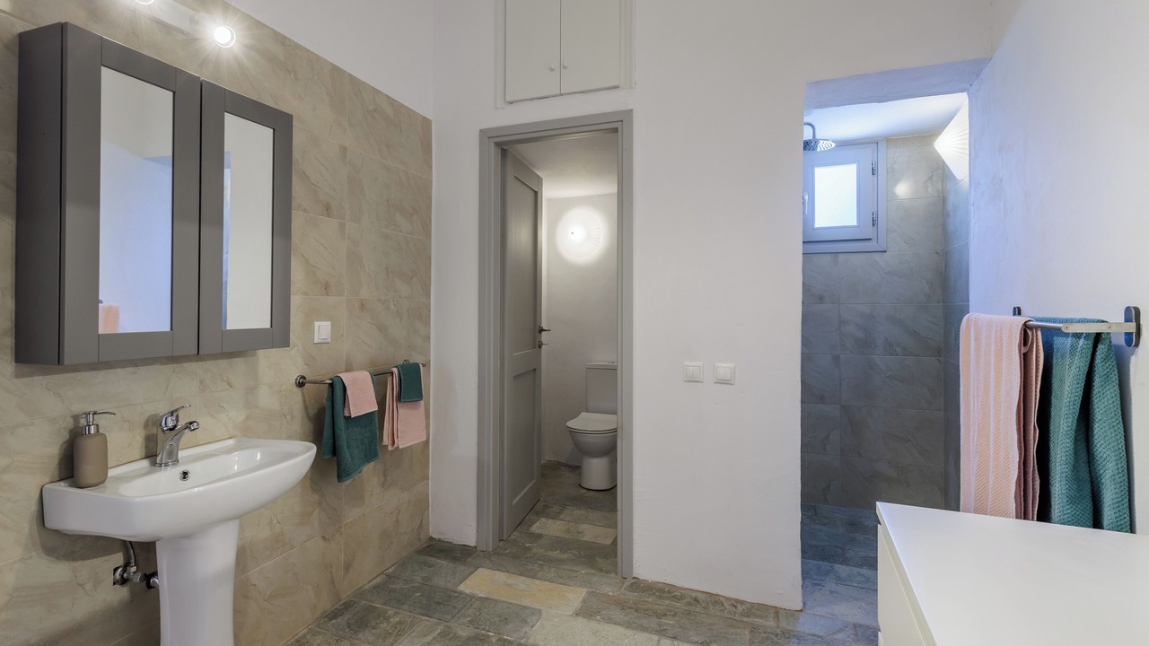 Photo of Bathroom in Loutraki