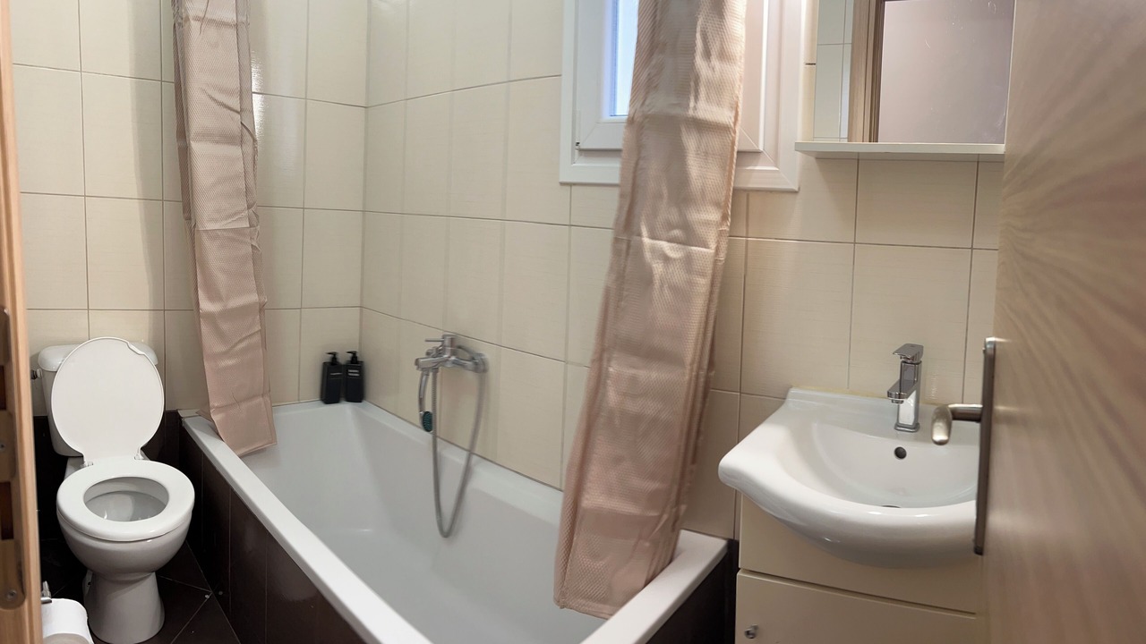 Photo of Bathroom in Kastoria
