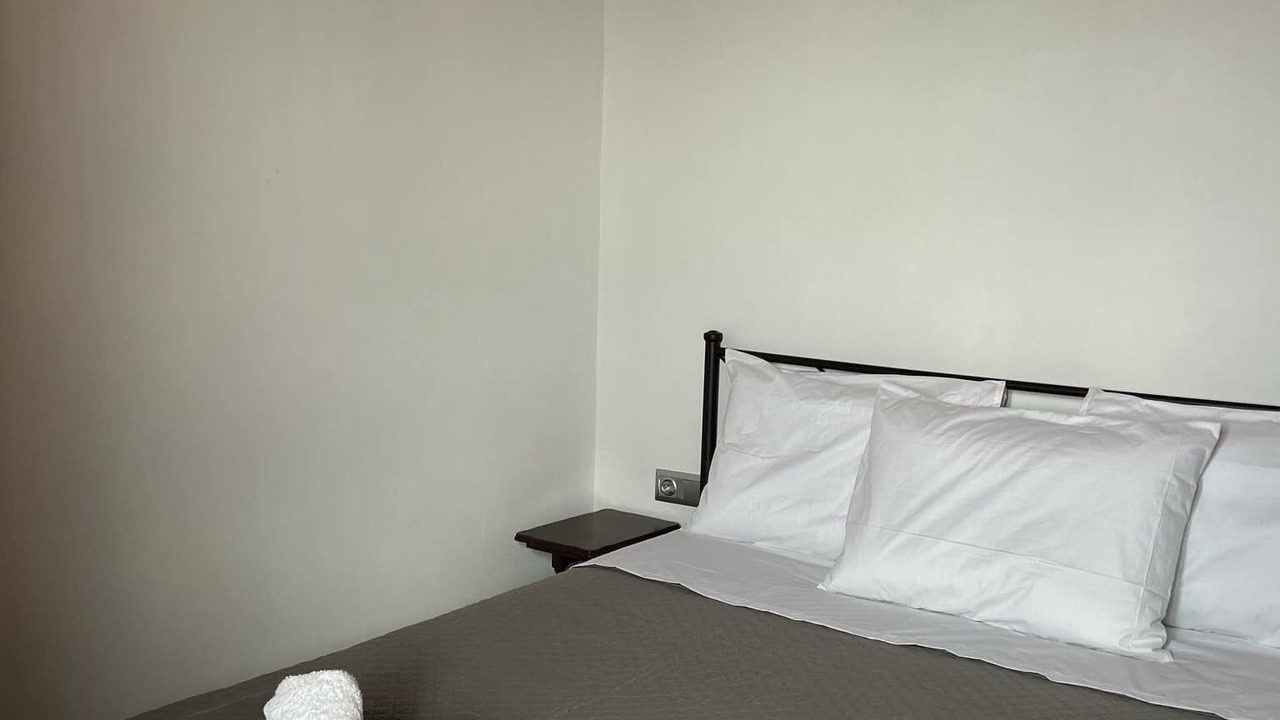 Photo of Bedroom in Thalames