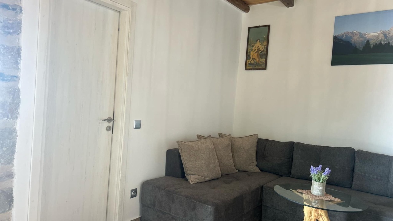 Photo of Livingroom in Thalames