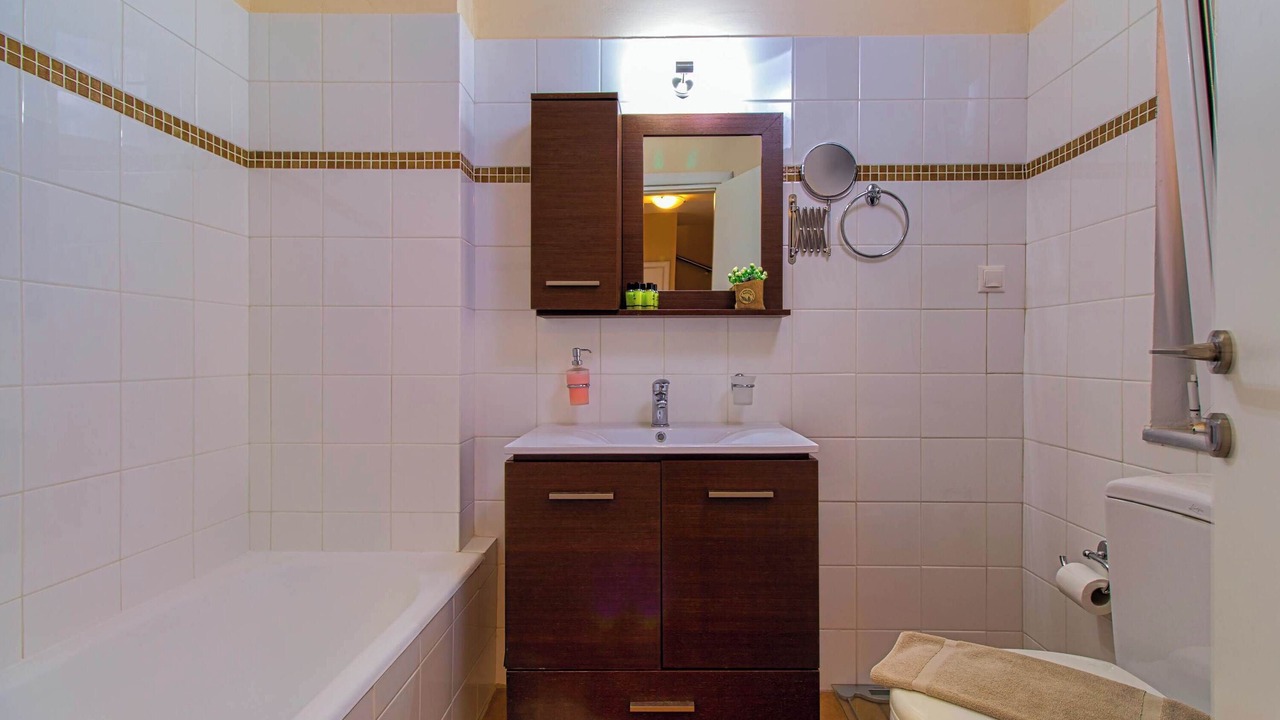 Photo of Bathroom in Marathokefala