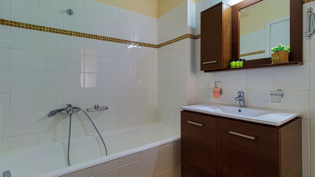 Photo of Bathroom in Marathokefala