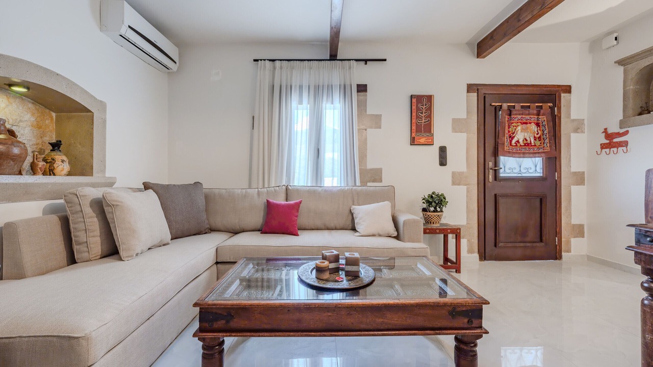 Photo of Livingroom in Patsos