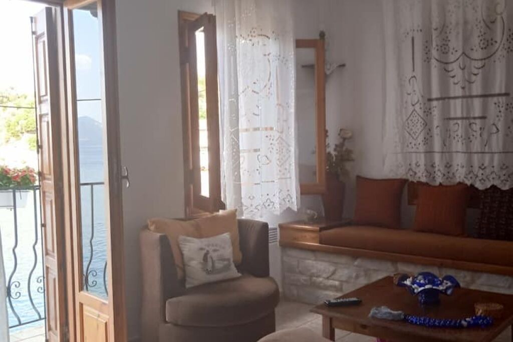 Photo of Livingroom in Trikeri