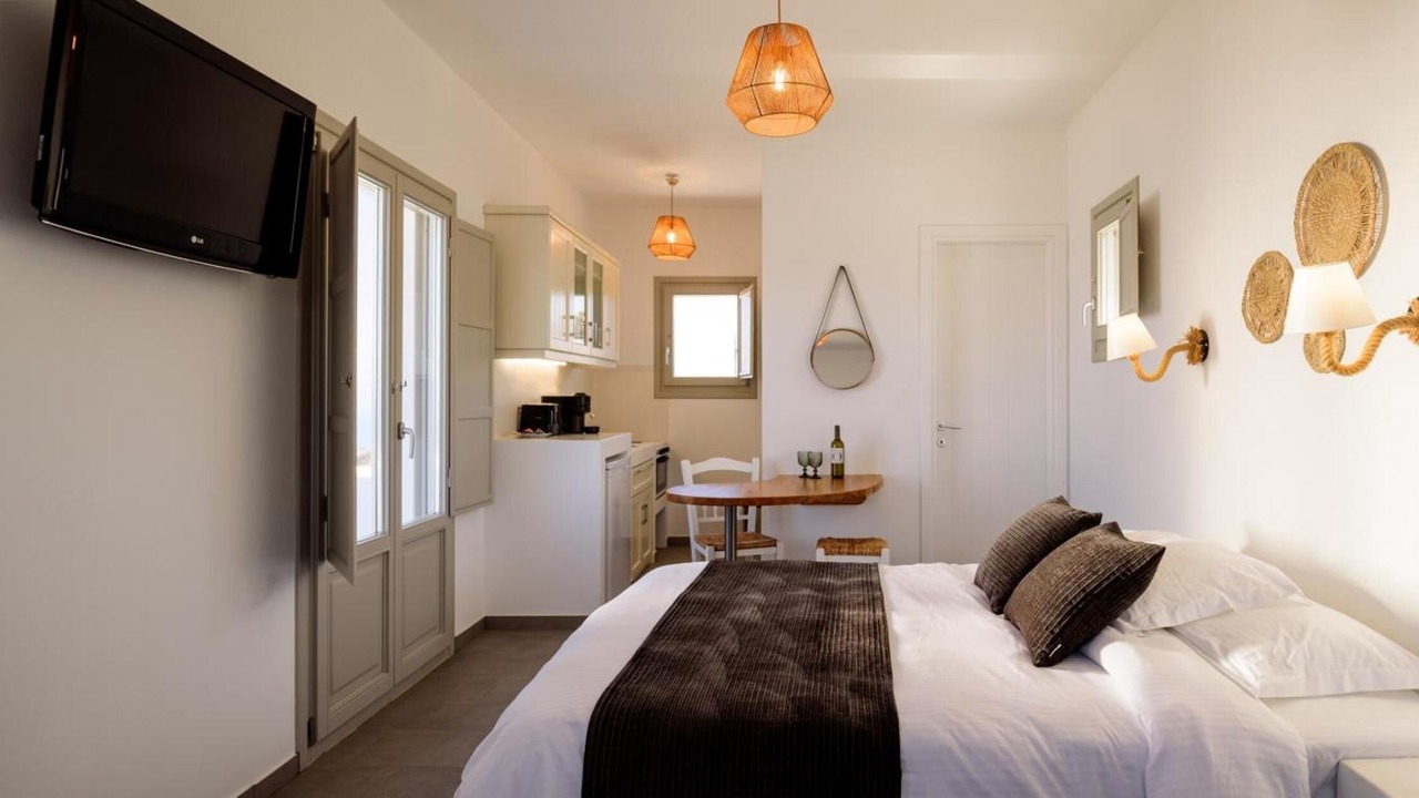Photo of Bedroom in Ano Meria