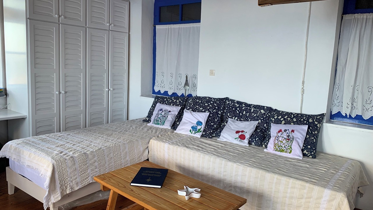 Photo of Bedroom in Glossa