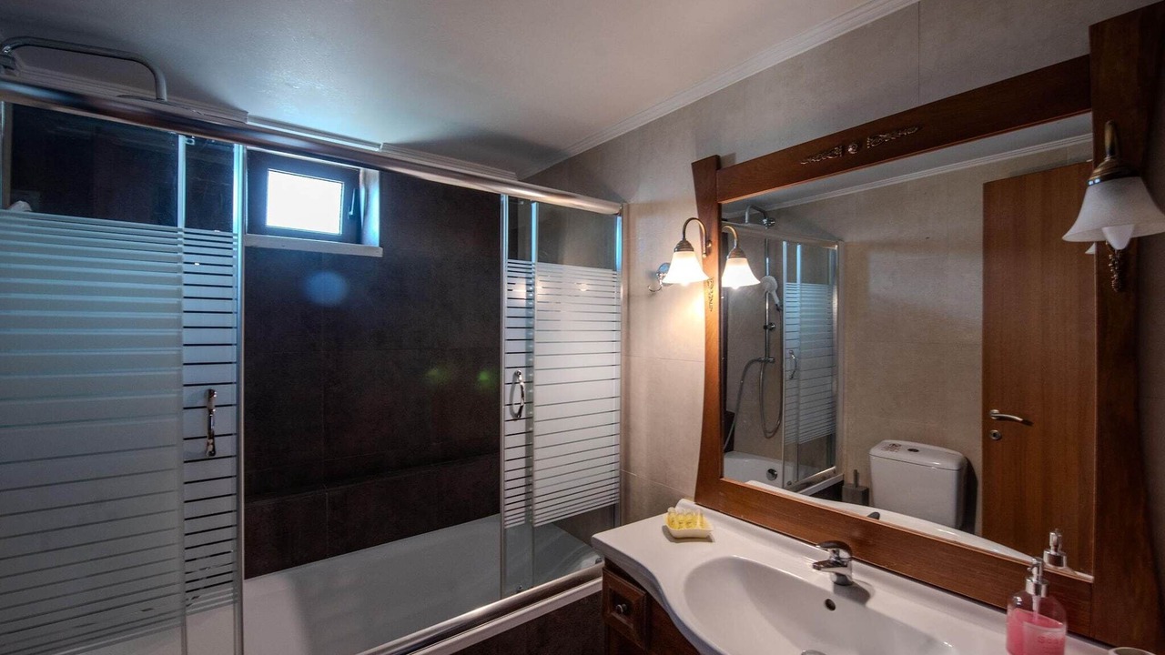 Photo of Bathroom in Monopari